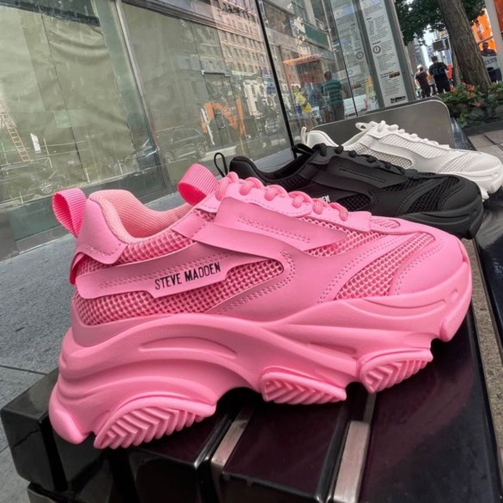 LAST CHANCE - Steve Madden Possession Sneakers - pink